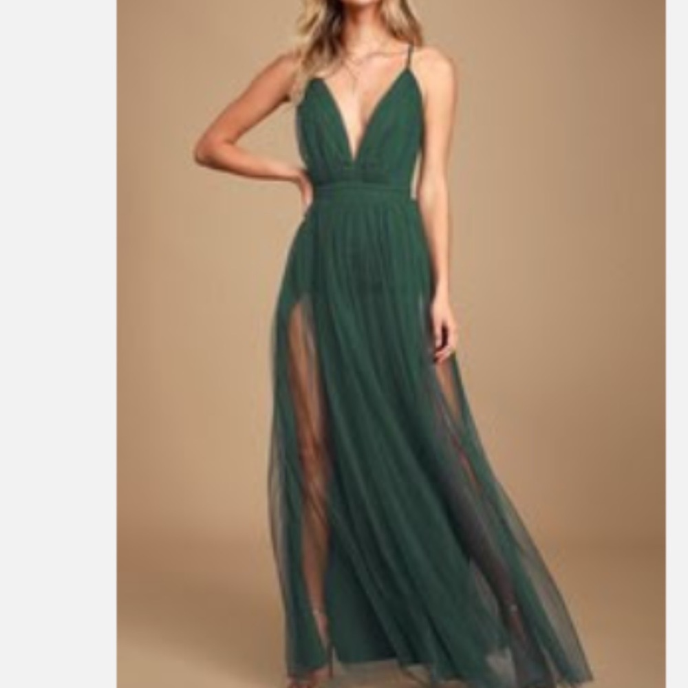 Stunning dress!